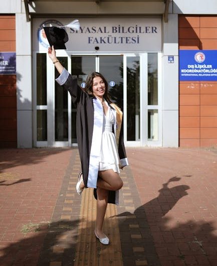 Купить диплом в Москве с занесением в реестр быстро