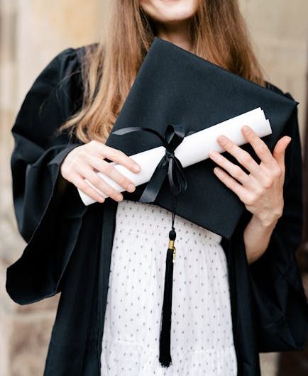 Купить диплом Украина с занесением в реестр быстро